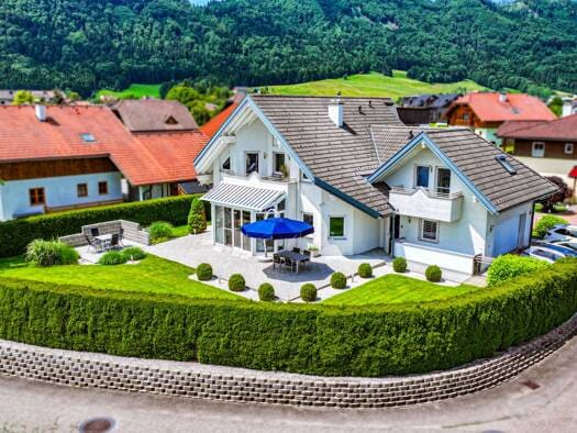 Immobilie in Tiefgraben - Einfamilienhaus zum Kauf - Tiefgraben - 1.290.000 € - 9 Zimmer, 230 m², 743 m² Grundstück - Bild 1
