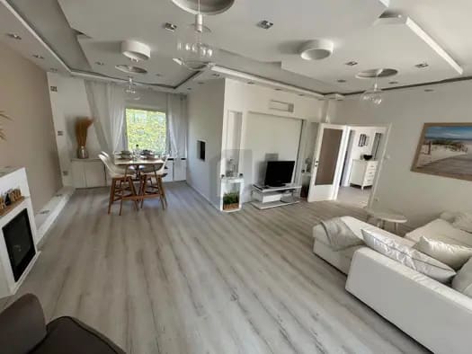 Immobilie in Strasshof an der Nordbahn - Bungalow zum Kauf - Strasshof an der Nordbahn - 580.000 € - 4 Zimmer, 120 m², 1.274 m² Grundstück - Bild 1