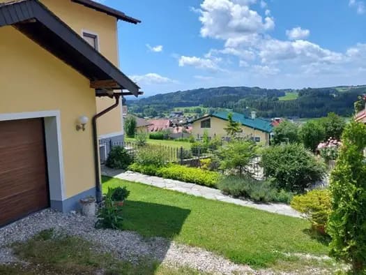 Immobilie in Nußdorf am Haunsberg - Mehrfamilienhaus zum Kauf - Nußdorf am Haunsberg - 999.900 € - 10 Zimmer, 291 m², 1.009 m² Grundstück, frei ab sofort - Bild 1
