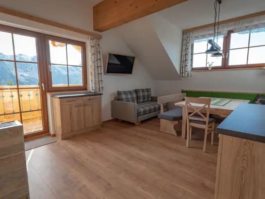 Immobilie in Haus - Wohnung zum Kauf - Haus - 596.700 € - 3 Zimmer, 70,2 m² - Bild 1