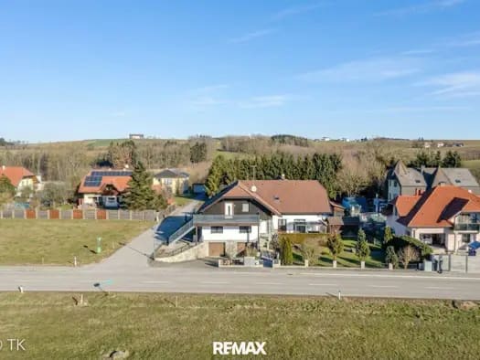 Immobilie in Eggerding - Wohnung zum Kauf - Eggerding - 650.000 € - 322,2 m² - Bild 1