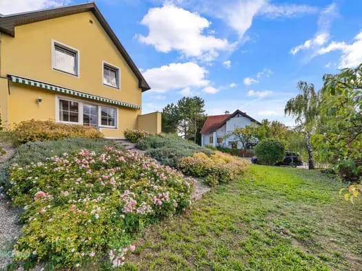 Immobilie in Laxenburg - Doppelhaushälfte zum Kauf - Laxenburg - 765.000 € - 5 Zimmer, 135 m², 375 m² Grundstück - Bild 0