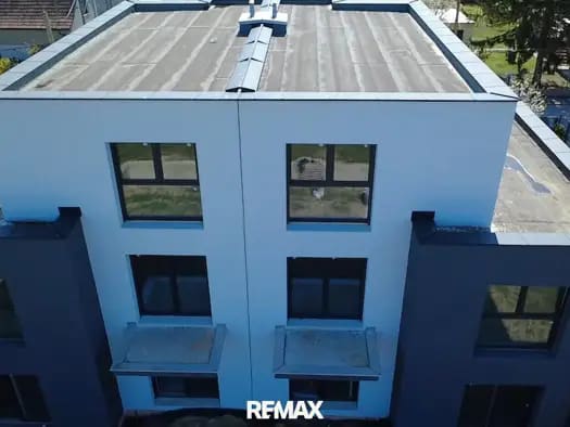 Immobilie in Leopoldsdorf - Doppelhaushälfte zum Kauf - Leopoldsdorf - 888.000 € - 7 Zimmer, 220 m², 487 m² Grundstück - Bild 1