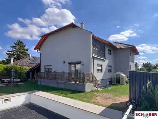 Immobilie in Ebreichsdorf - Mehrfamilienhaus zum Kauf - Ebreichsdorf - 680.000 € - 7 Zimmer, 240 m², 563 m² Grundstück - Bild 1