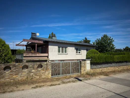 Immobilie in Eggendorf - Einfamilienhaus zum Kauf - Eggendorf - 269.000 € - 4 Zimmer, 106 m², 691 m² Grundstück - Bild 1