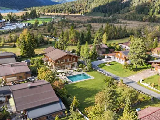 Immobilie in St. Ulrich am Pillersee - Einfamilienhaus zum Kauf - St. Ulrich am Pillersee - 990.000 € - 170 m², 988 m² Grundstück - Bild 1