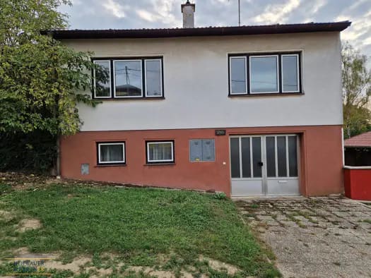 Immobilie in Hausbrunn - Einfamilienhaus zum Kauf - Hausbrunn - 75.000 € - 3 Zimmer, 98 m², 549 m² Grundstück - Bild 0