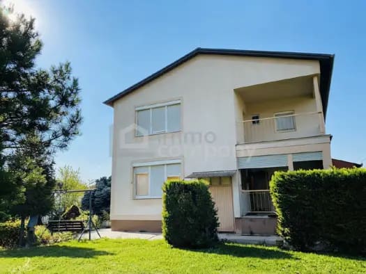 Immobilie in Gols - Einfamilienhaus zum Kauf - Gols - 395.000 € - 8 Zimmer, 120 m², 920 m² Grundstück - Bild 1