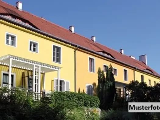 Immobilie in Wilhelmsburg - Wohnanlage zum Kauf - Wilhelmsburg - 375.000 € - 8 Zimmer, 85 m², 1.173 m² Grundstück - Bild 0
