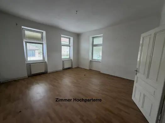 Immobilie in Gloggnitz - Haus zum Kauf - Gloggnitz - 199.000 € - 120,4 m² - Bild 0