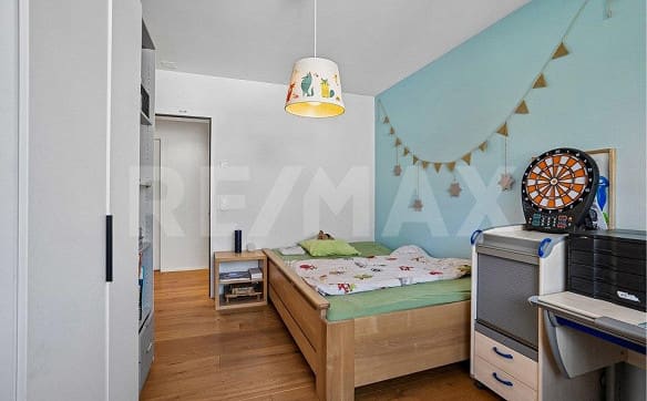 Immobilie in Uffikon - Moderne 4½-Zimmer-Wohnung mit traumhafter Aussicht - Bild 10