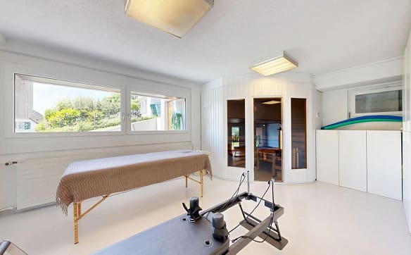 Immobilie in Hofstetten So - Stilvolles 5.5-Zimmer-Einfamilienhaus mit Doppelgarage und Innenpool - Bild 10