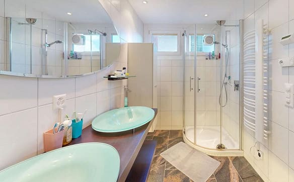Immobilie in Hofstetten So - Stilvolles 5.5-Zimmer-Einfamilienhaus mit Doppelgarage und Innenpool - Bild 6
