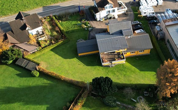 Immobilie in Hauptwil - Wohnhaus mit Gewerbe: Platz für Arbeit und Hobby - Bild 2