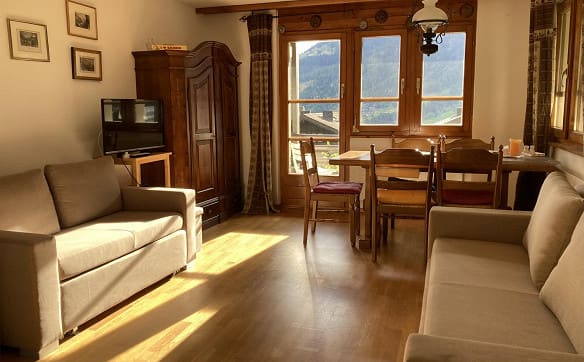 Immobilie in Ernen - Helle Eck-Wohnung mit Süd-West-Balkon  - Bild 1