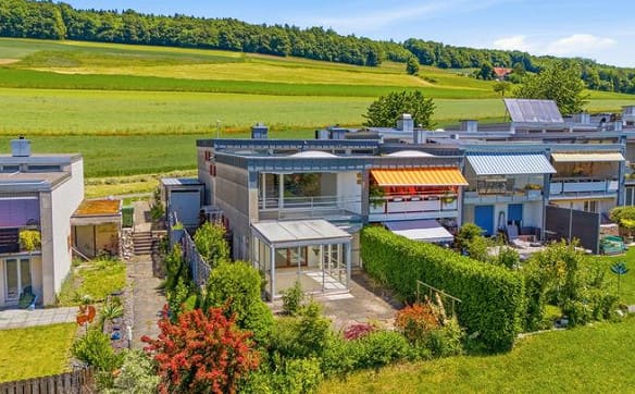 Immobilie in Bellikon - GESCHMEIDIG UND GEPFLEGT- 4.5  ZIMMER REIHENECKHAUS - Bild 0