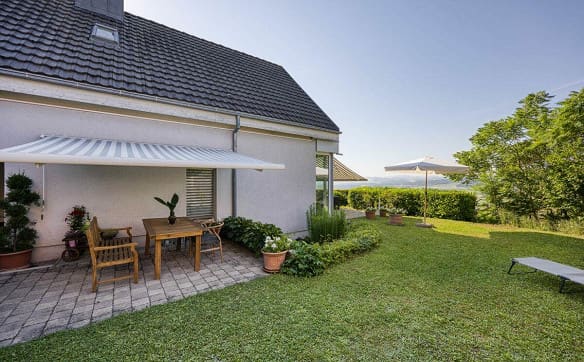 Immobilie in Niederneunforn - MEDITERRAN LICHTDURCHFLUTETES 6.5 ZIMMER HAUS MIT TRAUMAUSSICHT - Bild 17