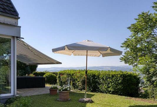 Immobilie in Niederneunforn - MEDITERRAN LICHTDURCHFLUTETES 6.5 ZIMMER HAUS MIT TRAUMAUSSICHT - Bild 18