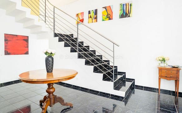 Immobilie in Niederneunforn - MEDITERRAN LICHTDURCHFLUTETES 6.5 ZIMMER HAUS MIT TRAUMAUSSICHT - Bild 19