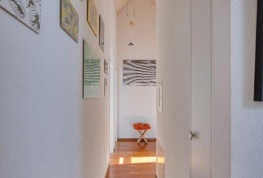 Immobilie in Niederneunforn - MEDITERRAN LICHTDURCHFLUTETES 6.5 ZIMMER HAUS MIT TRAUMAUSSICHT - Bild 20