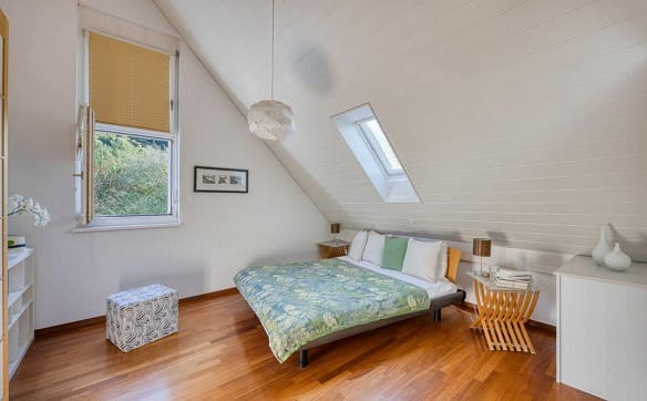 Immobilie in Niederneunforn - MEDITERRAN LICHTDURCHFLUTETES 6.5 ZIMMER HAUS MIT TRAUMAUSSICHT - Bild 22