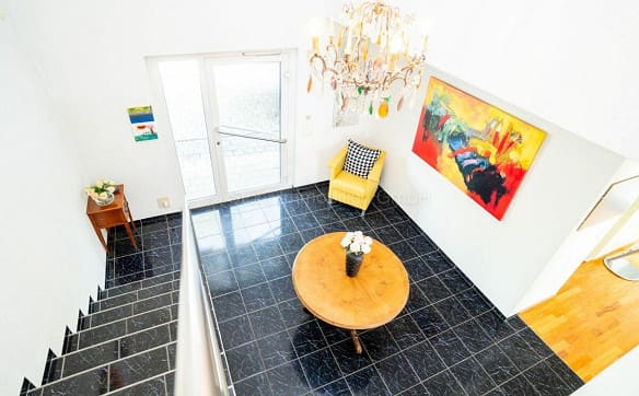 Immobilie in Niederneunforn - MEDITERRAN LICHTDURCHFLUTETES 6.5 ZIMMER HAUS MIT TRAUMAUSSICHT - Bild 4