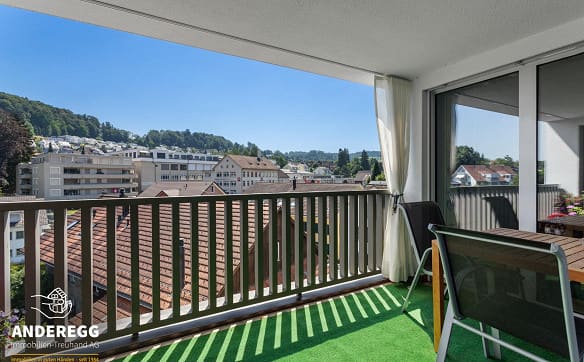 Immobilie in Weisslingen - Neuwertige Dachwohnung mit Loggia – zentral wohnen in Weisslingen - Bild 2
