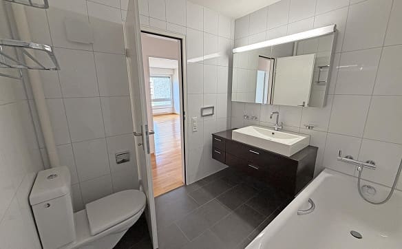 Immobilie in Hinterkappelen - Grosszügige 5.5-Zimmerwohnung an ruhiger Lage mit schöner Aussicht - Bild 14