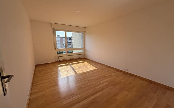 Immobilie in Hinterkappelen - Grosszügige 5.5-Zimmerwohnung an ruhiger Lage mit schöner Aussicht - Bild 15