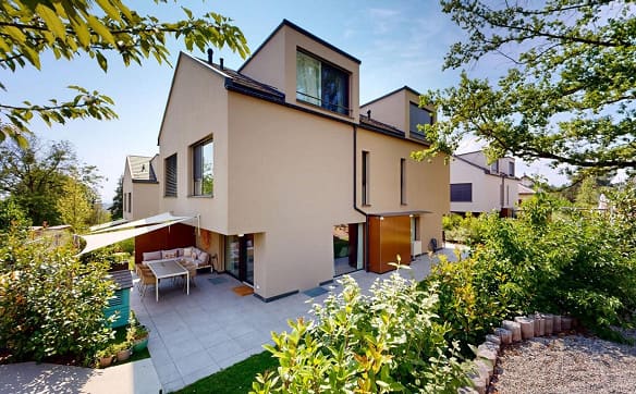 Immobilie in Renens Vd - Élégante maison mitoyenne avec jardin privatif à Renens - Bild 0