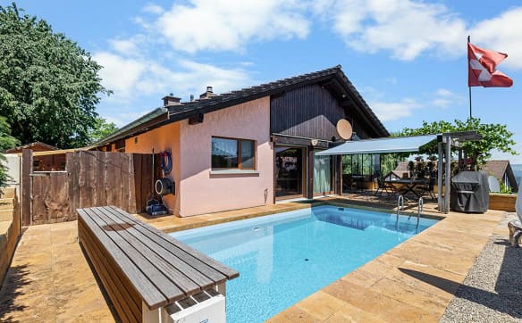 Immobilie in Kallern - Wohnen mit Aussicht, Pool und besonderem Ambiente - Bild 1