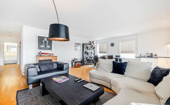 Immobilie in Bottighofen - Charmante 4.5-Zimmer-Wohnung mit Wohlfühlcharakter - Bild 0