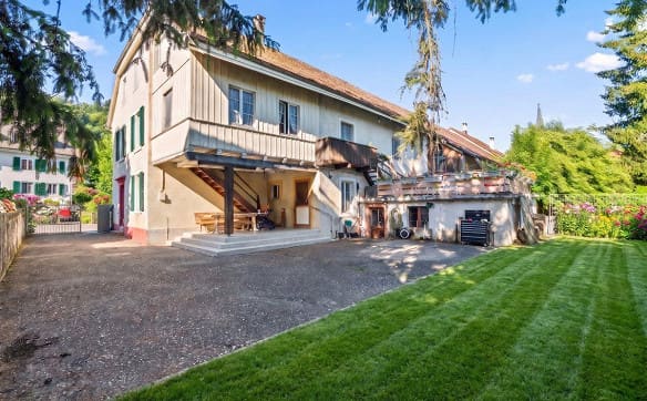 Immobilie in Witterswil - Zentral gelegenes Mehrgenerationenhaus mit Garten, Terrasse und Aus... - Bild 1