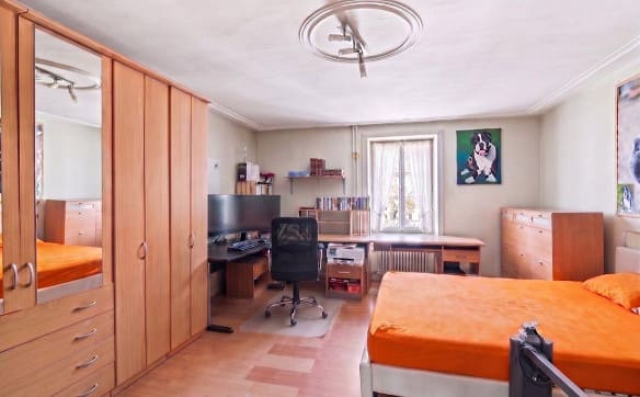 Immobilie in Witterswil - Zentral gelegenes Mehrgenerationenhaus mit Garten, Terrasse und Aus... - Bild 9