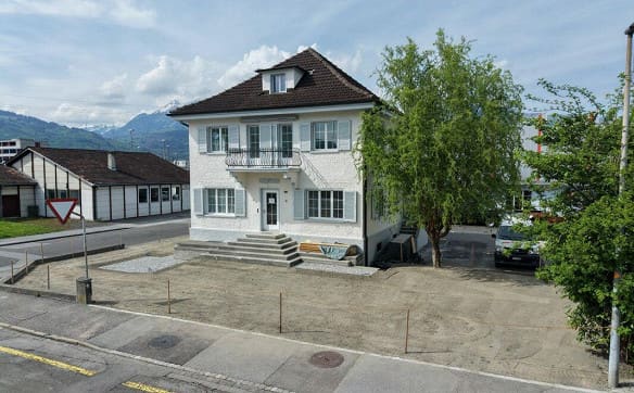 Immobilie in Buchs Sg - Attraktives vollsaniertes Wohnprojekt mit 2 Eigentumswohnungen - Bild 0
