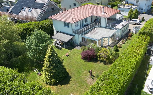 Immobilie in Full-reuenthal - Zweifamilienhaus mit Minergie-Zertifizierung und Entwicklungspotenzial - Bild 0