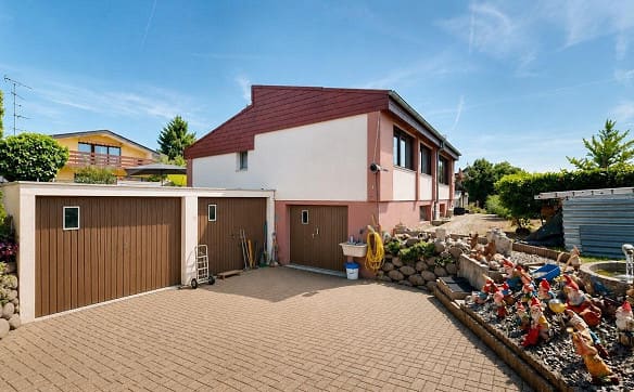 Immobilie in Röschenz - Freistehendes 4.5-Zimmer-Einfamilienhaus mit grossem Garten - Bild 0