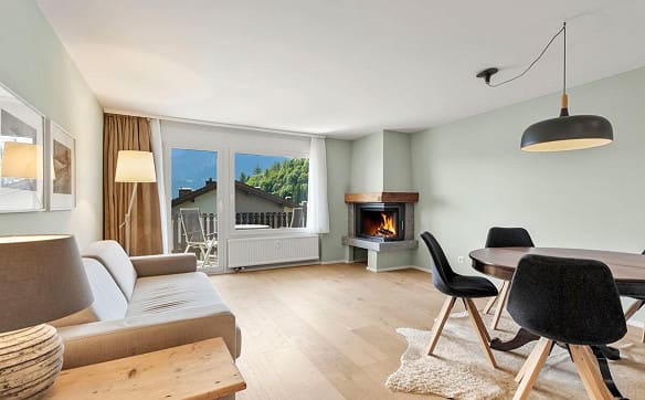 Immobilie in Falera - Falera: sonnige Ferienwohnung mit Balkon und Bergsicht - Bild 0