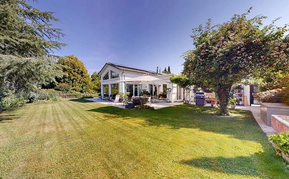 Immobilie in Hochwald - Exklusives 5-Zimmer-Einfamilienhaus mit Gartenparadies & Doppelgarage - Bild 0