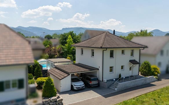 Immobilie in Brislach - Modernes 5.5-Zimmer-Einfamilienhaus mit Pool und Doppelcarport - Bild 16