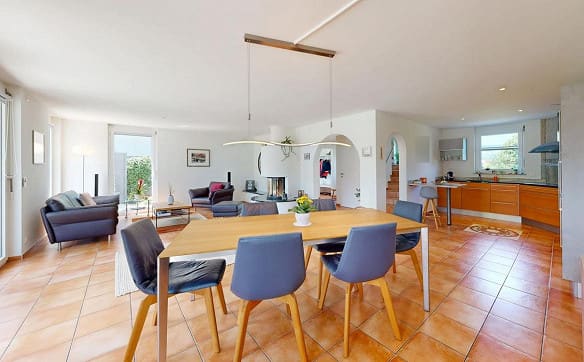Immobilie in Brislach - Modernes 5.5-Zimmer-Einfamilienhaus mit Pool und Doppelcarport - Bild 2