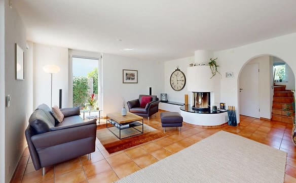 Immobilie in Brislach - Modernes 5.5-Zimmer-Einfamilienhaus mit Pool und Doppelcarport - Bild 3