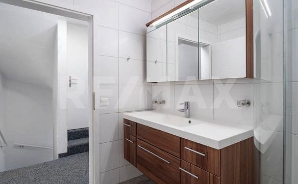 Immobilie in Remetschwil - Reihenmittelhaus mit Garten, Terrasse & Dachbadezimmer – 5.5 Zimmer... - Bild 7