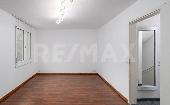 Immobilie in Remetschwil - Reihenmittelhaus mit Garten, Terrasse & Dachbadezimmer – 5.5 Zimmer... - Bild 8