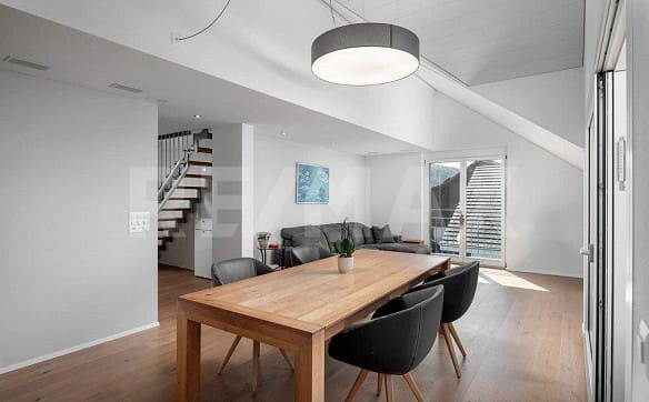 Immobilie in Zufikon - Moderne 5.5-Zimmer-Maisonettewohnung mit Balkon und Minergie-Standa... - Bild 10
