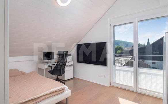 Immobilie in Zufikon - Moderne 5.5-Zimmer-Maisonettewohnung mit Balkon und Minergie-Standa... - Bild 11