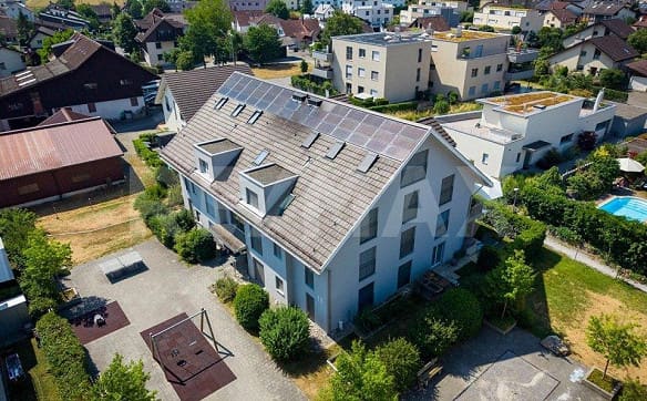 Immobilie in Zufikon - Moderne 5.5-Zimmer-Maisonettewohnung mit Balkon und Minergie-Standa... - Bild 2