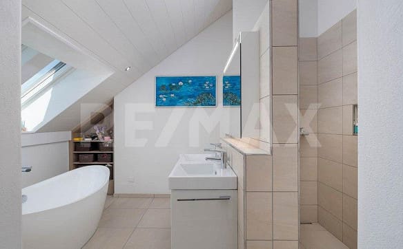 Immobilie in Zufikon - Moderne 5.5-Zimmer-Maisonettewohnung mit Balkon und Minergie-Standa... - Bild 6