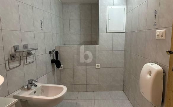 Immobilie in S. Antonio - ACCOGLIENTE CON GIARDINO E VERANDA - Bild 4