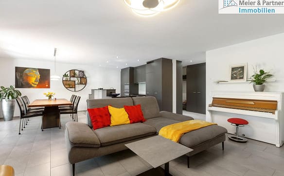 Immobilie in Bubikon - Zürcher Oberland: Moderne und grosse Garten-Maisonette an ruhiger Lage - Bild 1